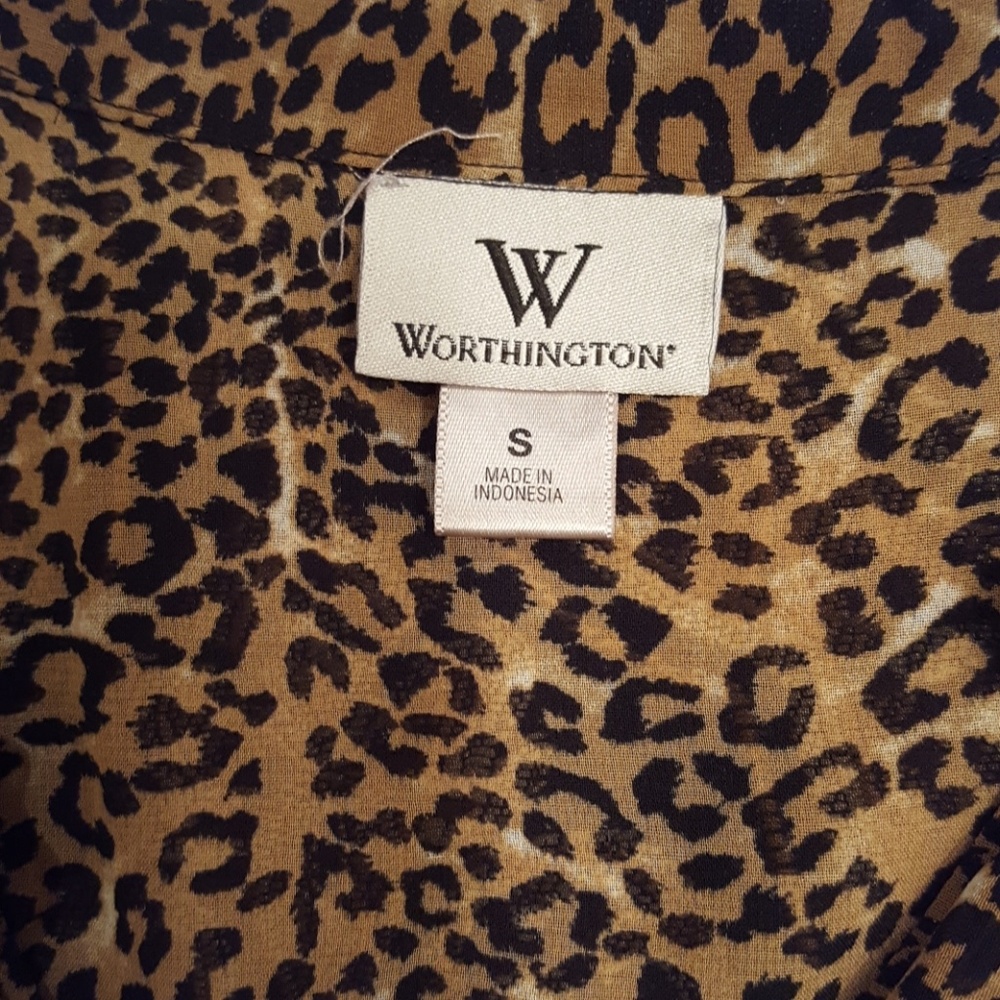 Worthington Ruffled cheetah button down top - Picture 4 of 6